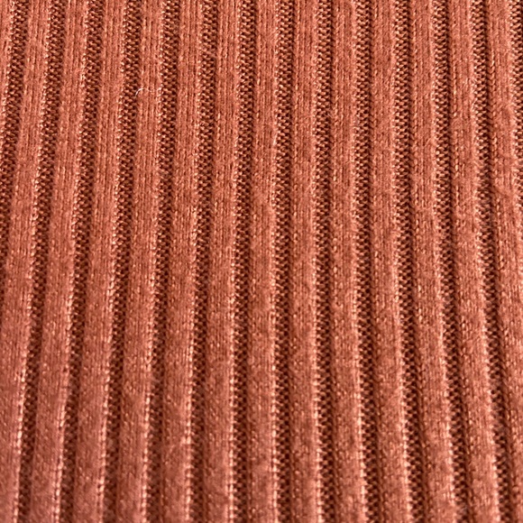 turtleneck sweater - Picture 3 of 5